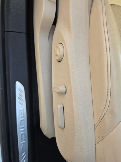 Used 2017 Buick Envision Essence FWD image 15