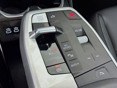 Used 2025 BMW X2 xDrive28i image 24