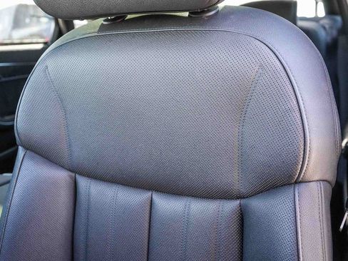 Used 2025 Audi A8 L 3.0T AWD/4WD image 42