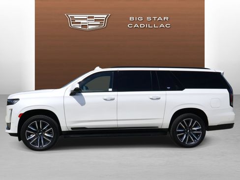 Used 2022 Cadillac Escalade ESV Sport w/ Touring Package AWD/4WD image 2