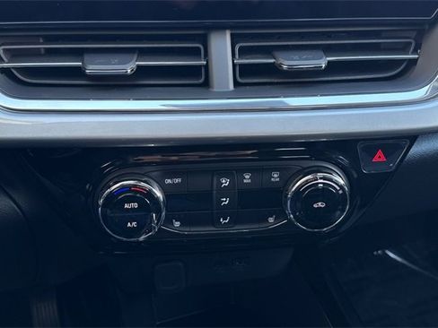 New 2026 Chevrolet Trax LT image 26