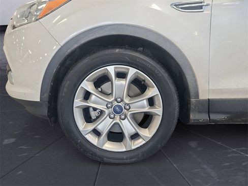 Used 2016 Ford Escape Titanium image 14