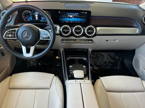 Certified 2023 Mercedes-Benz GLB 250 4MATIC image 17