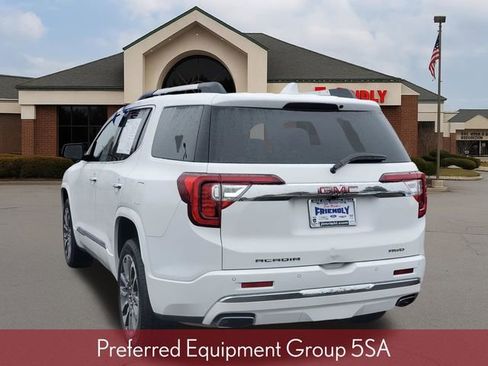 Used 2022 GMC Acadia Denali image 3