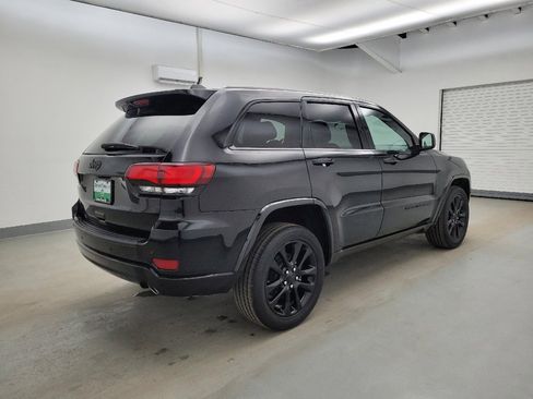 Used 2021 Jeep Grand Cherokee Laredo X image 10