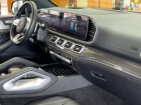 Used 2023 Mercedes-Benz GLS 580 4MATIC image 38