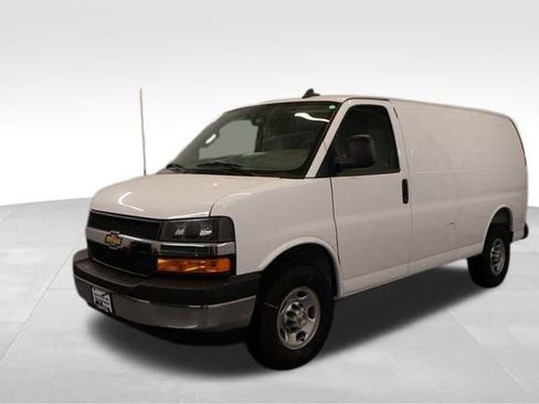 New 2025 Chevrolet Express 2500 w/ Driver Convenience Package image 17