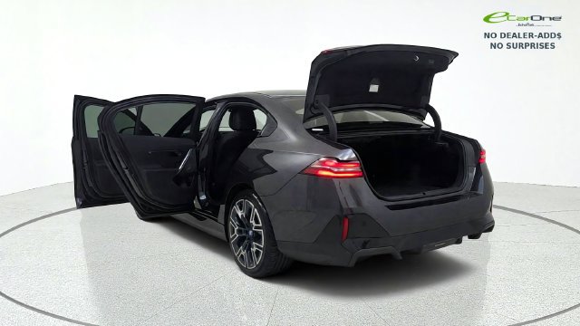Used 2024 BMW i5 eDrive40i w/ M Sport Package RWD image 16