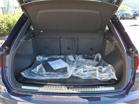 New 2025 Audi Q3 2.0T Premium image 21