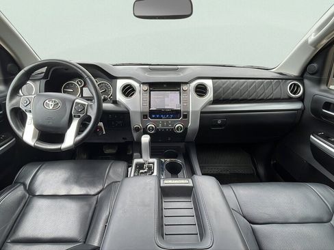 Used 2017 Toyota Tundra Platinum AWD/4WD image 3