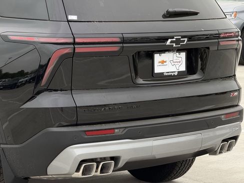 New 2026 Chevrolet Traverse Z71 w/ Enhanced Driving Package image 6