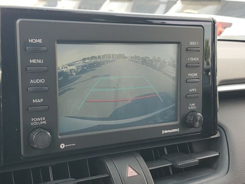 Used 2020 Toyota RAV4 LE w/ All Weather Liner Package AWD/4WD image 28