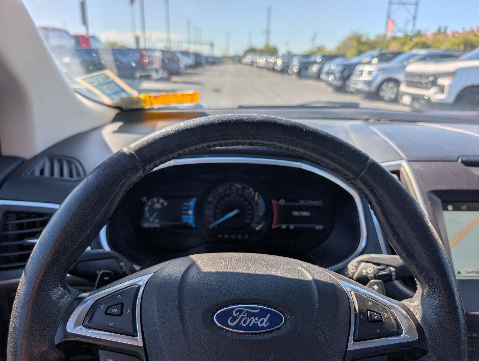 Used 2017 Ford Edge Titanium w/ Equipment Group 301A AWD/4WD image 17
