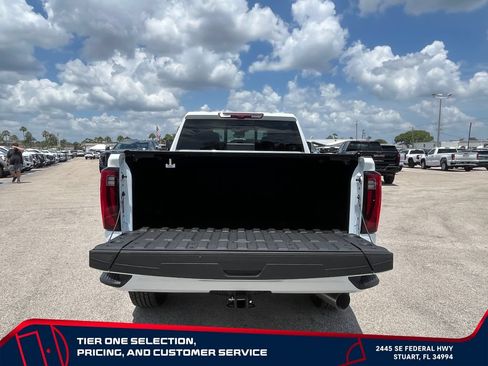 New 2026 GMC Sierra 2500 Denali w/ Denali Reserve Package AWD/4WD image 16