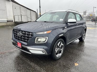 Used 2023 Hyundai Venue Limited w/ Cargo Package