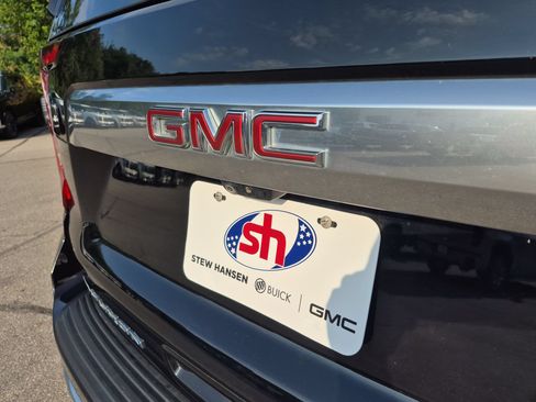 Used 2021 GMC Yukon XL Denali w/ Denali Premium Package AWD/4WD image 32