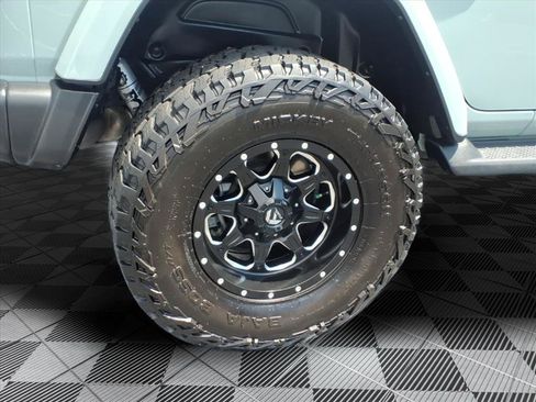 Used 2023 Jeep Wrangler Unlimited Sahara w/ Cold Weather Group AWD/4WD image 29
