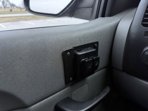 Used 2010 Chevrolet Silverado 2500 W/T image 21