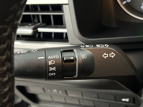Used 2024 Mitsubishi Outlander SE FWD image 56