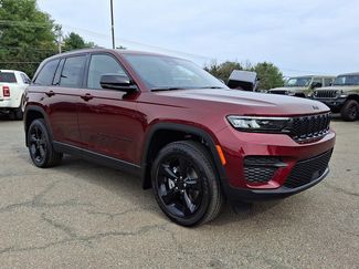 New 2025 Jeep Grand Cherokee Altitude video 1