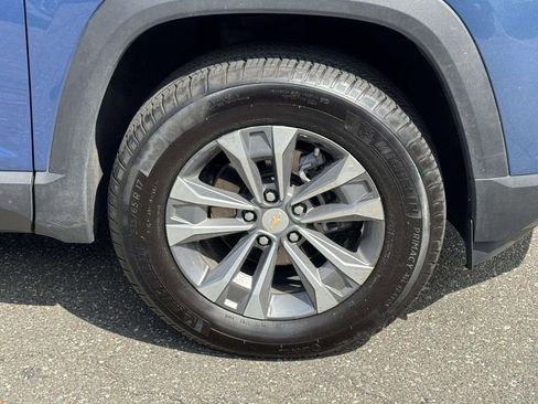 Used 2026 Chevrolet Equinox LT AWD/4WD image 8
