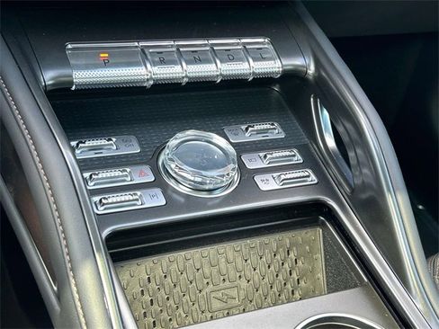 New 2025 Lincoln Nautilus Premier w/ Equipment Group 102A image 33