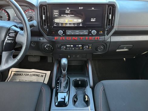 Used 2025 Nissan Frontier PRO-4X AWD/4WD image 16