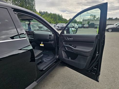 New 2026 Nissan Pathfinder SL w/ SL Premium Package AWD/4WD image 40