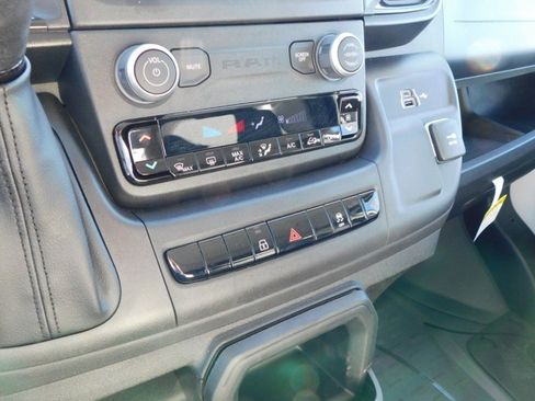 Used 2024 RAM ProMaster 3500 w/ Convenience Group image 19