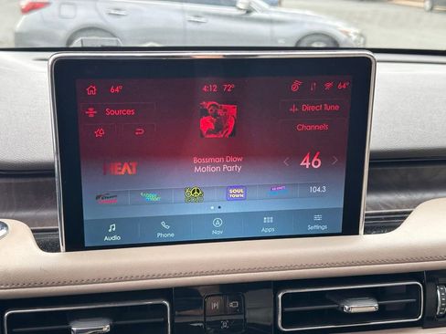 Used 2023 Lincoln Aviator Reserve w/ Equipment Group 201A image 31