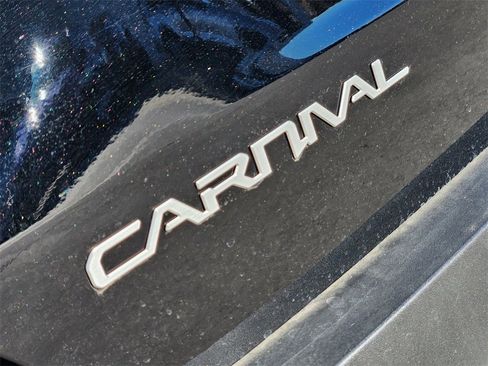 New 2026 Kia Carnival EX image 8