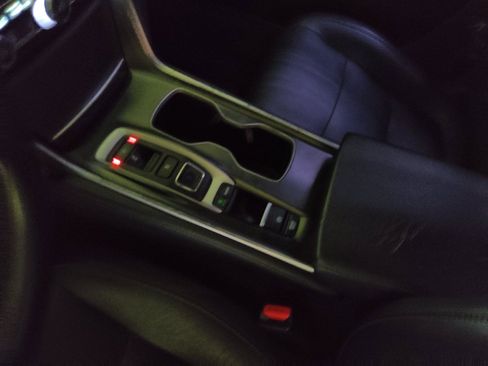 Used 2018 Honda Accord Touring image 26