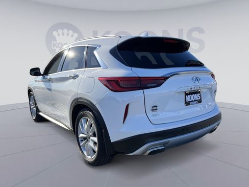 Used 2019 INFINITI QX50 Essential w/ Premium Heat Package image 4