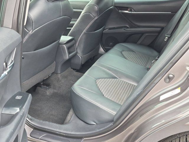 Certified 2019 Toyota Camry SE FWD image 16