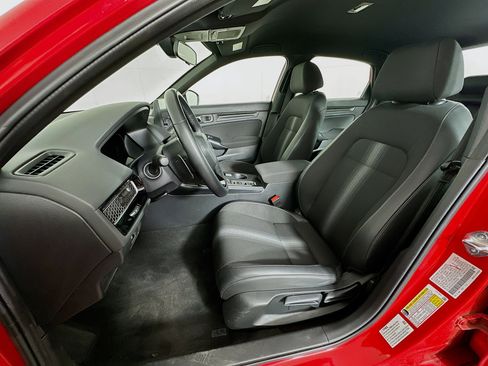 Used 2025 Honda Civic Sport image 13