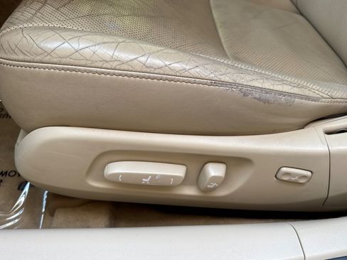 Used 2011 Lexus ES 350 FWD image 13