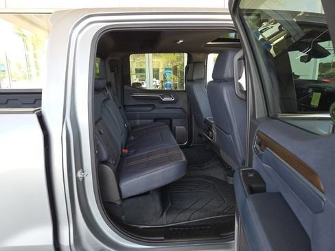 Used 2024 Chevrolet Silverado 1500 High Country AWD/4WD image 58