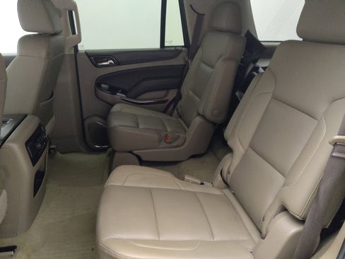 Used 2017 Chevrolet Tahoe LT w/ LT Signature Package image 18