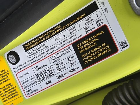 Used 2023 BMW M3 Competition w/ M Carbon Exterior Package image 48