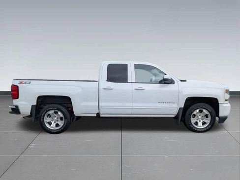 Used 2018 Chevrolet Silverado 1500 LT w/ All Star Edition AWD/4WD image 6