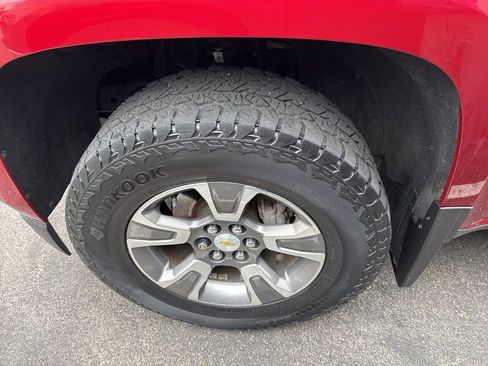 Used 2018 Chevrolet Colorado Z71 AWD/4WD image 25