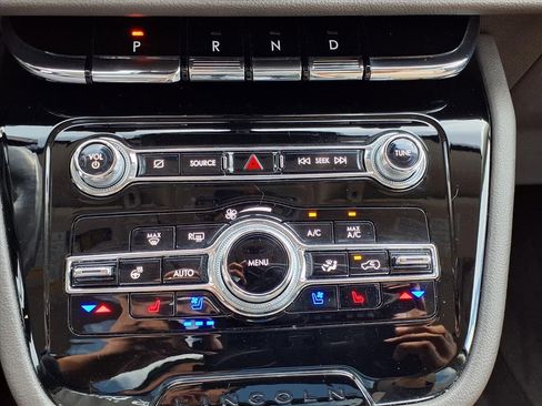 Certified 2022 Lincoln Corsair Reserve w/ Equipment Group 201A image 7