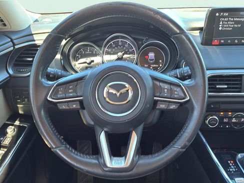 Used 2018 MAZDA CX-9 Touring w/ Touring Premium Package FWD image 19