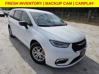Used 2024 Chrysler Pacifica Touring-L video 1