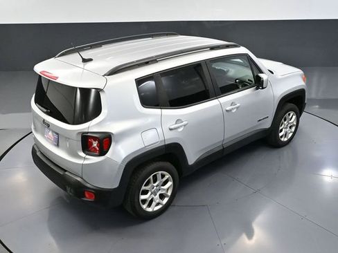 Used 2017 Jeep Renegade Latitude w/ Cold Weather Group AWD/4WD image 50
