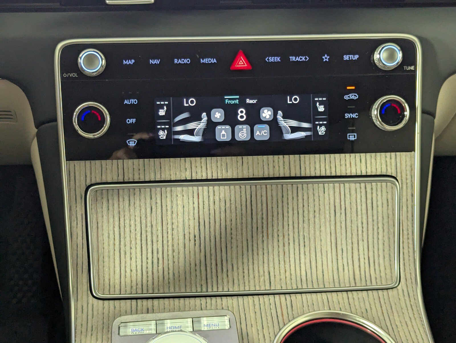 Used 2025 Genesis GV80 3.5T Prestige AWD/4WD image 21