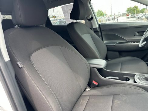 Used 2025 Hyundai Kona SEL AWD/4WD image 29