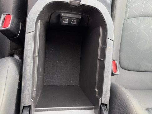 Used 2023 Toyota RAV4 XLE AWD/4WD image 29
