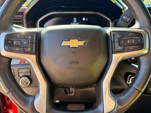 Used 2023 Chevrolet Silverado 1500 LT w/ Convenience Package II image 10