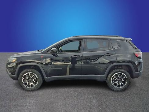 Used 2025 Jeep Compass Trailhawk w/ Trailhawk Elite Group AWD/4WD image 7